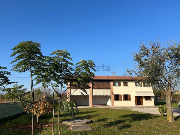 casa indipendente in vendita a Cittadella