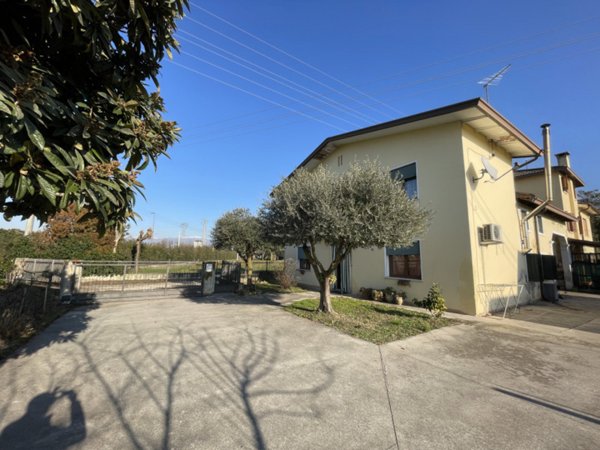 casa indipendente in vendita a Cittadella