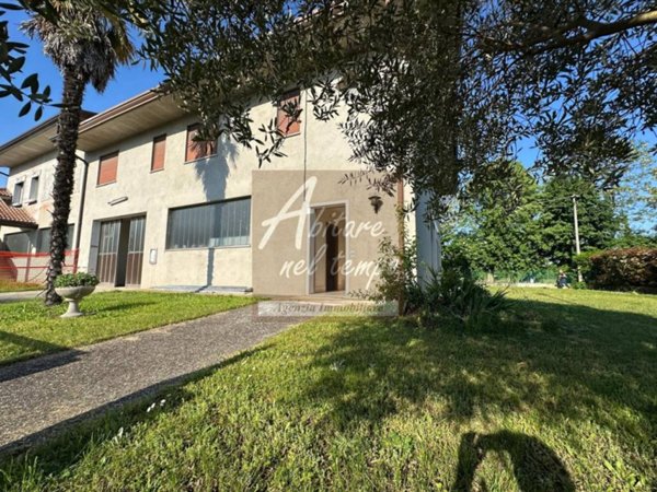 casa indipendente in vendita a Cittadella
