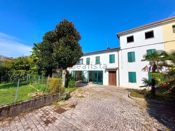 casa indipendente in vendita a Cittadella