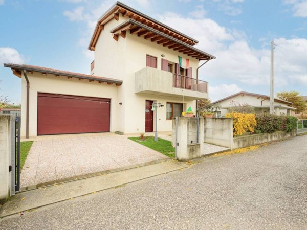 casa indipendente in vendita a Cittadella