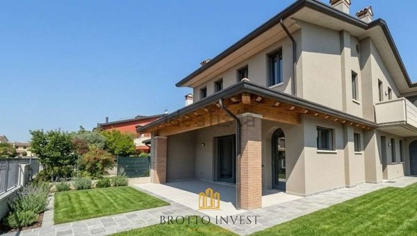 casa indipendente in vendita a Cittadella