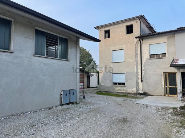 quadrivano in vendita a Cittadella