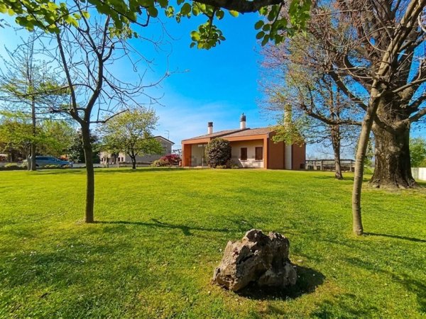 casa indipendente in vendita a Cittadella