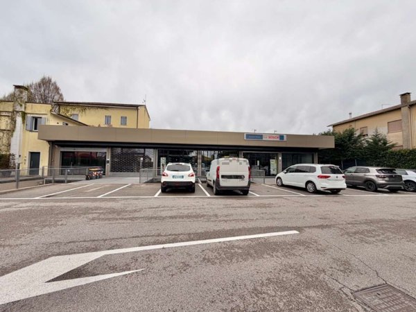 locale di sgombero in vendita a Cittadella