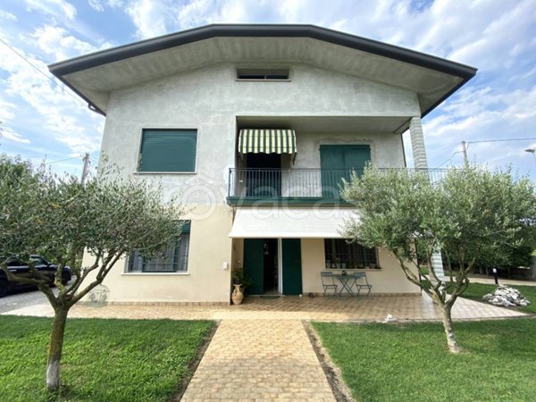 casa indipendente in vendita a Cittadella