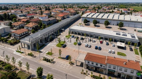 negozio in vendita a Cittadella