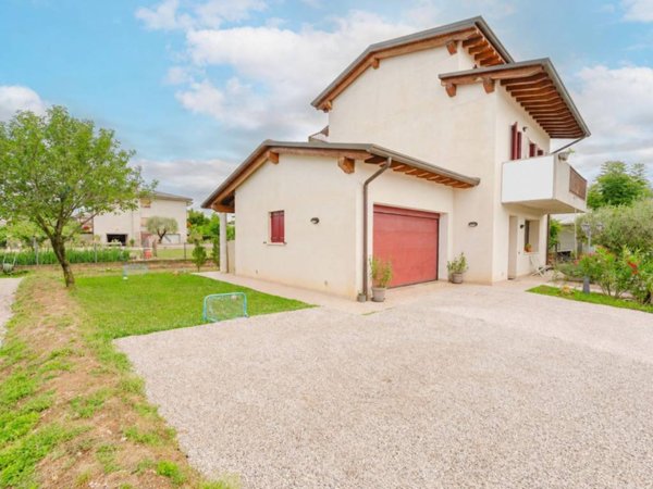 casa indipendente in vendita a Cittadella