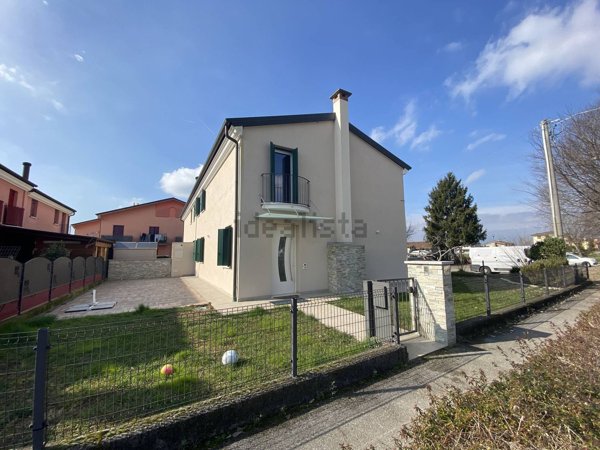 casa indipendente in vendita a Cittadella