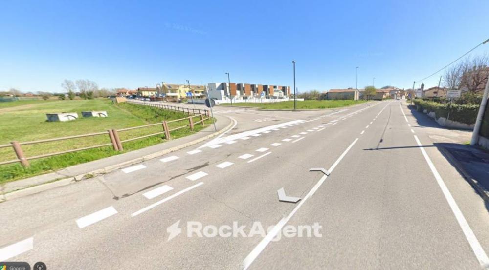 terreno edificabile in vendita a Codevigo