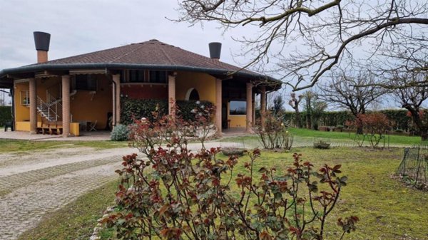 casa indipendente in vendita a Codevigo