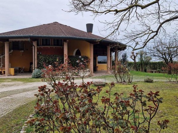 casa indipendente in vendita a Codevigo