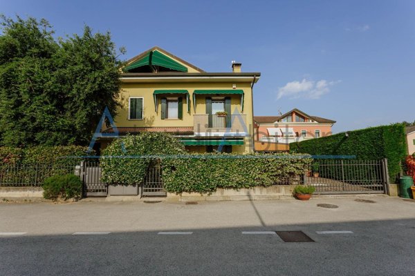 casa indipendente in vendita a Codevigo