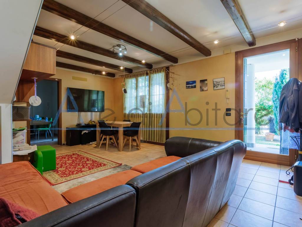 casa indipendente in vendita a Codevigo