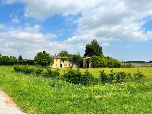 casa indipendente in vendita a Codevigo in zona Rosara