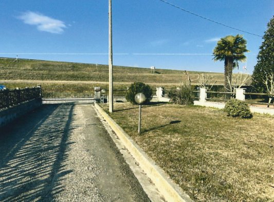 casa indipendente in vendita a Codevigo in zona Rosara