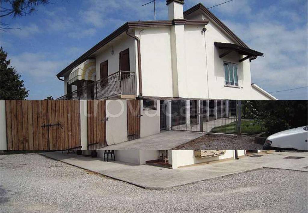 appartamento in vendita a Codevigo in zona Rosara