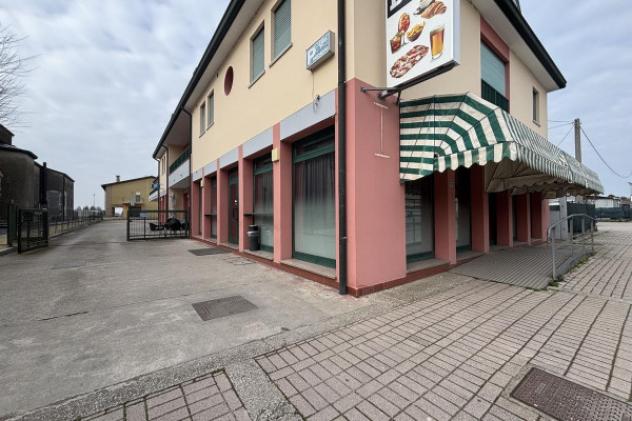 quadrivano in vendita a Codevigo in zona Conche