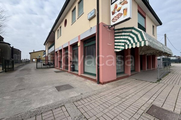 negozio in vendita a Codevigo in zona Conche