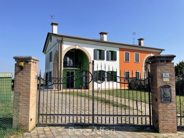 casa indipendente in vendita a Codevigo