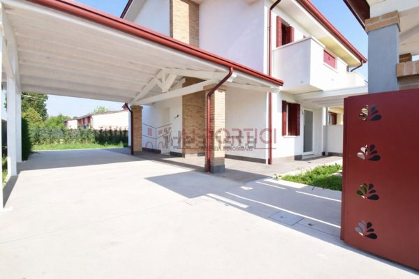 casa semindipendente in vendita a Codevigo