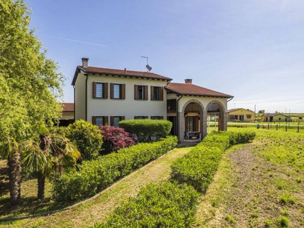 casa indipendente in vendita a Codevigo