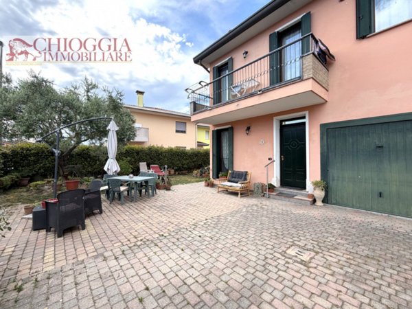 casa indipendente in vendita a Codevigo in zona Conche