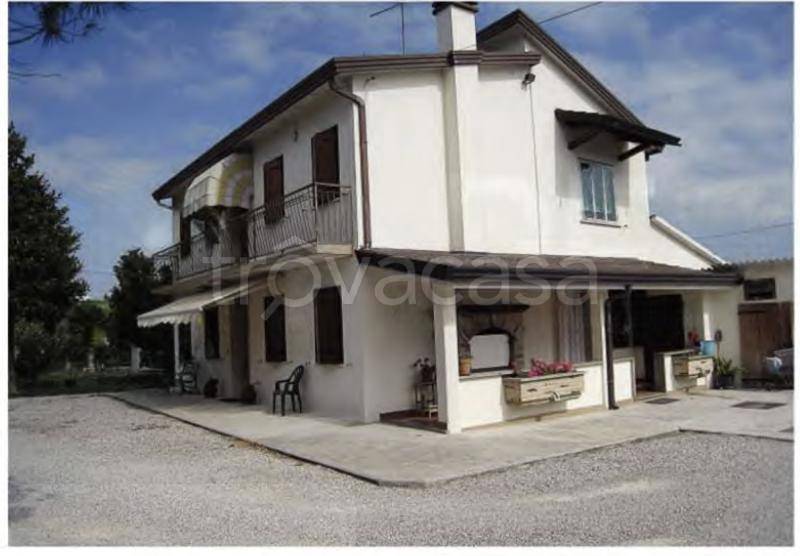 casa indipendente in vendita a Codevigo in zona Rosara