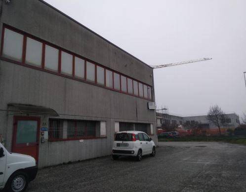 locale commerciale in vendita a Conselve