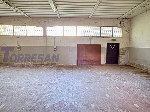locale di sgombero in vendita a Conselve