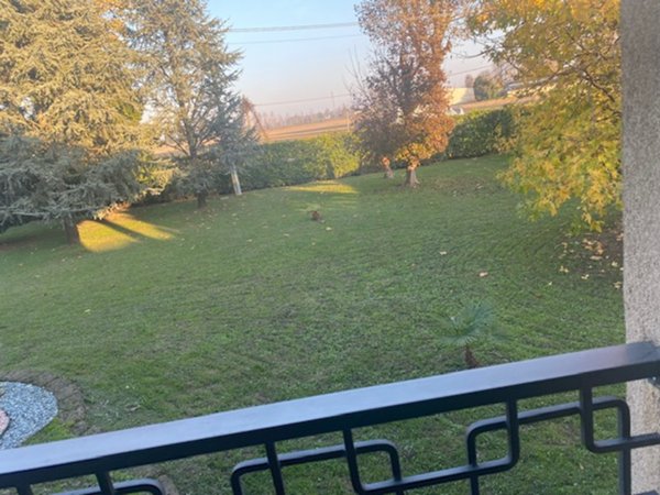 casa indipendente in vendita a Correzzola in zona Villa del Bosco