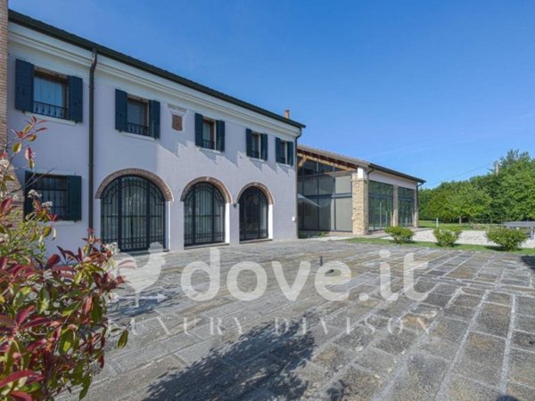 casa indipendente in vendita a Correzzola