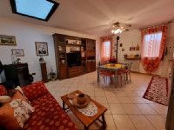 appartamento in vendita a Correzzola in zona Villa del Bosco
