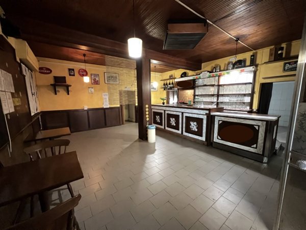 negozio in vendita a Correzzola in zona Cive'