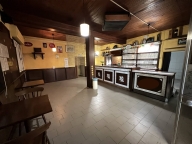locale commerciale in vendita a Correzzola in zona Cive'