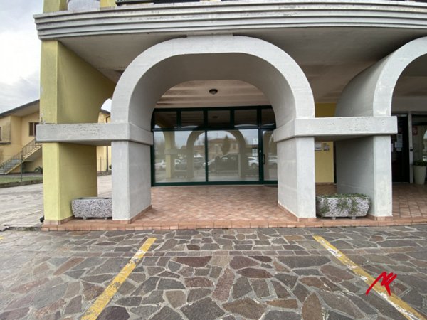 casa indipendente in vendita a Correzzola in zona Villa del Bosco