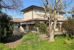 casa indipendente in vendita a Correzzola