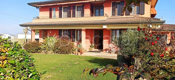 casa indipendente in vendita a Correzzola in zona Cive'