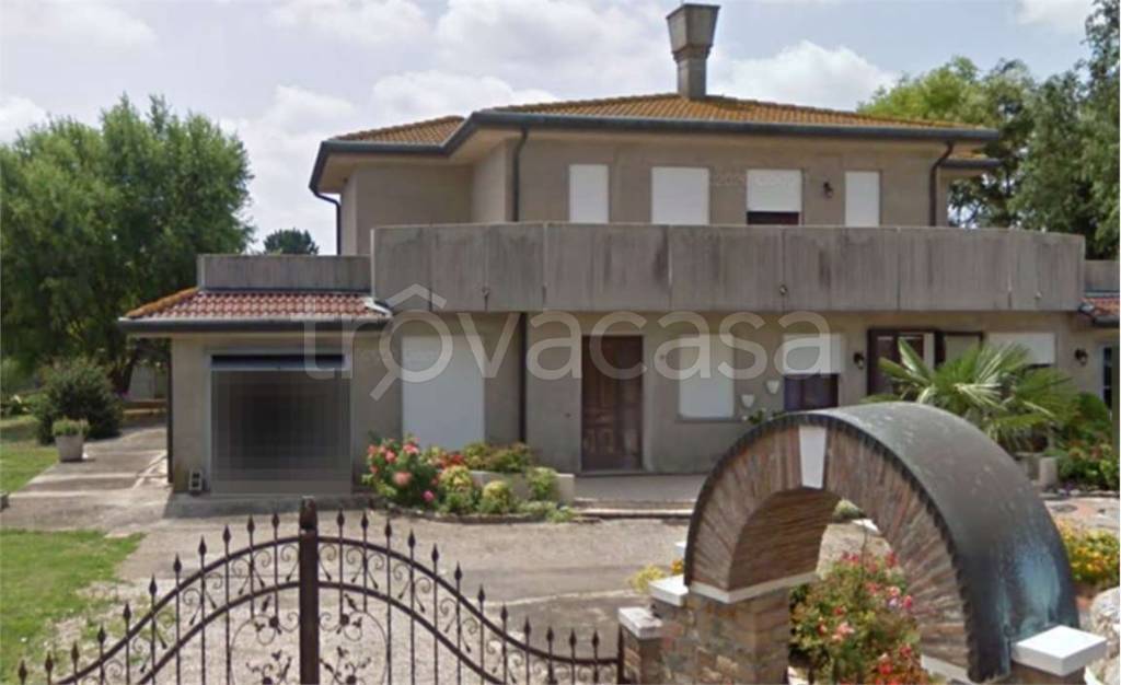 casa indipendente in vendita a Correzzola