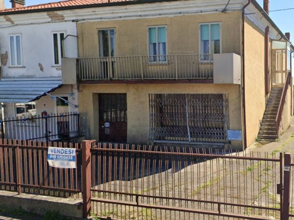 casa indipendente in vendita a Correzzola