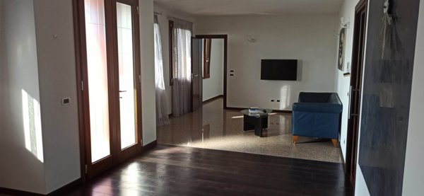 casa indipendente in vendita a Correzzola in zona Cive'