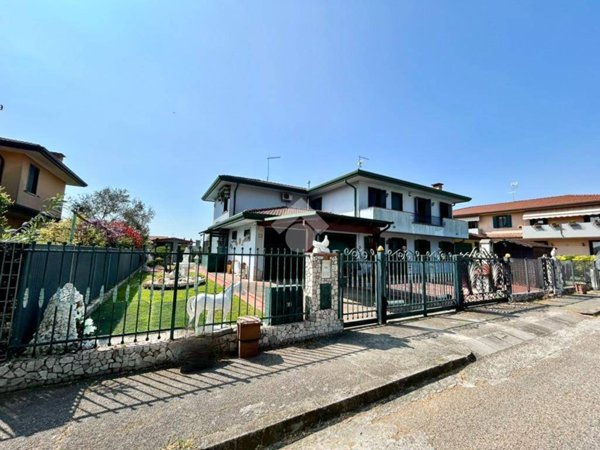 appartamento in vendita a Correzzola in zona Cive'