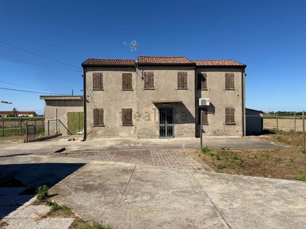casa indipendente in vendita a Correzzola