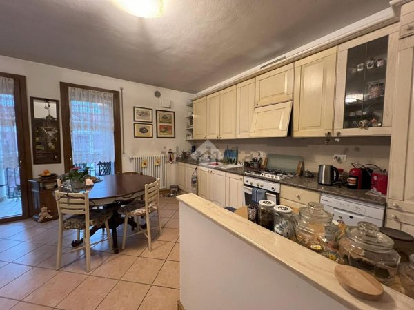 appartamento in vendita a Curtarolo in zona Pieve di Curtarolo