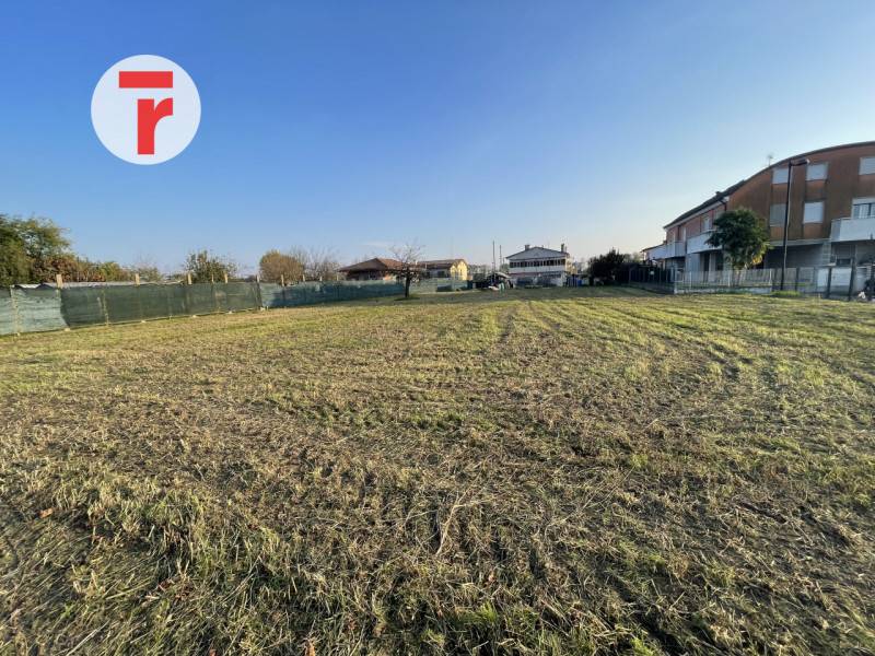 terreno edificabile in vendita a Curtarolo in zona Pieve di Curtarolo