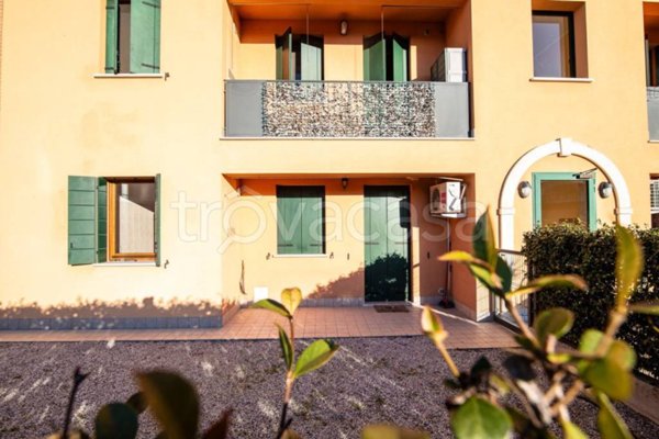 appartamento in vendita a Curtarolo in zona Pieve di Curtarolo