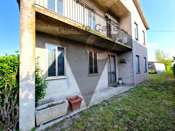 casa indipendente in vendita a Curtarolo in zona Santa Maria di Non