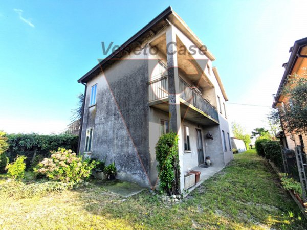 casa indipendente in vendita a Curtarolo in zona Santa Maria di Non
