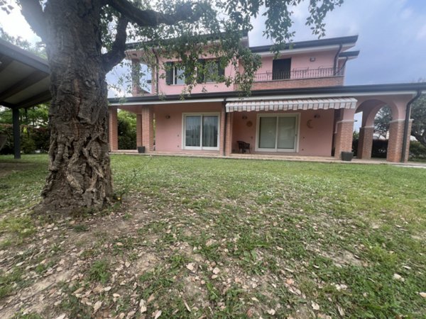 casa indipendente in vendita a Curtarolo