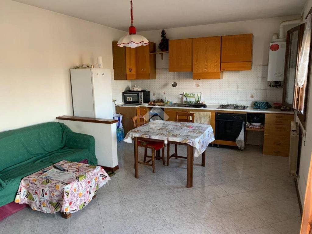 appartamento in vendita a Curtarolo in zona Santa Maria di Non